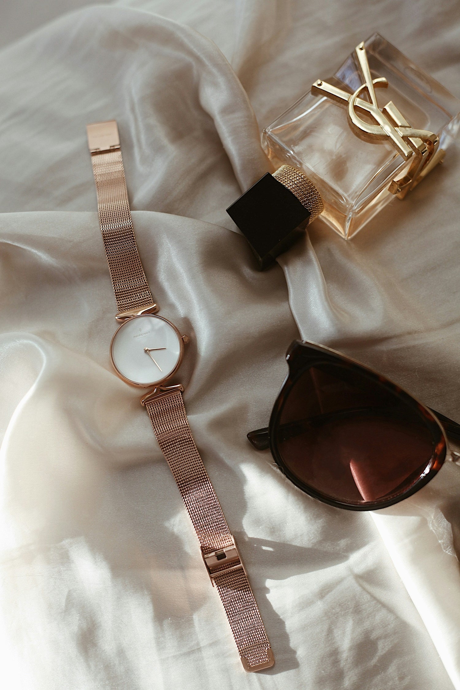 Complete your look with the perfect finishing details from our Women’s Accessories Collection. Whether you're keeping it casual or dressing things up, the right accessory makes all the difference.